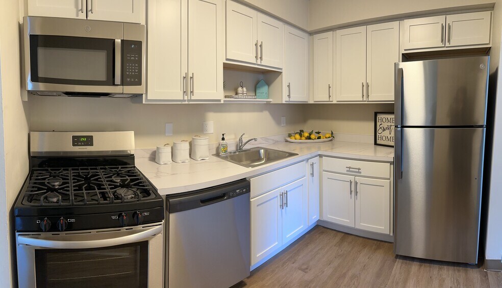 Jamestown Village Apartments 4809 Columbia Rd North Olmsted OH 44070