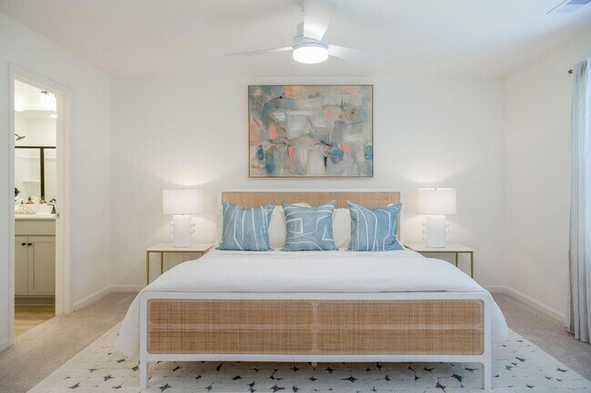 Building Photo - 609 Trotters Ln