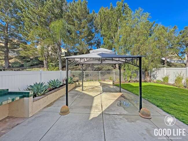 Building Photo - Foothill Ranch 3BR | Private Backyard, 2-Car Garage & Community Pool + Jacuzzi