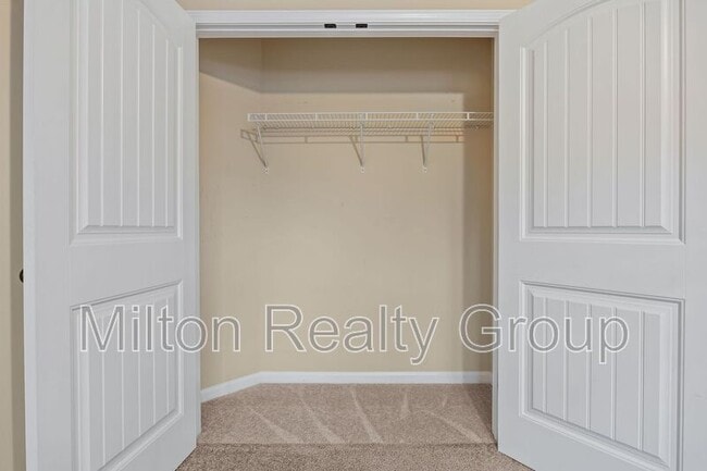 Building Photo - 111 Angel Oak Dr