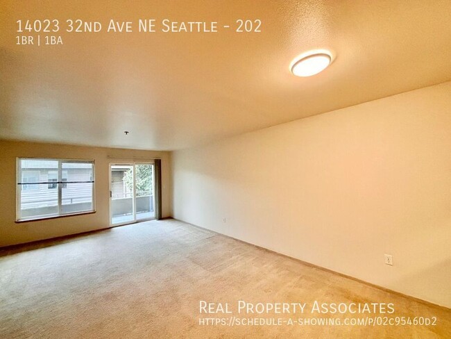 Building Photo - Spacious 1 Bed 1 Bath with In-Unit Washer/...