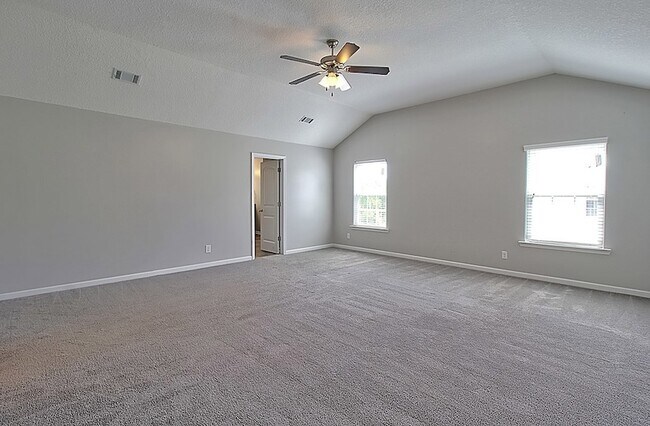 Building Photo - 1429 Evergreen Trl