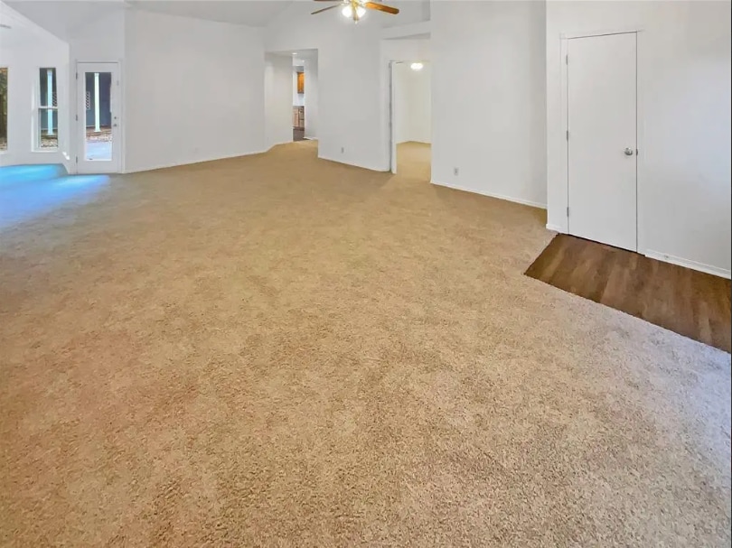 Building Photo - 11708 Hollyrock Dr