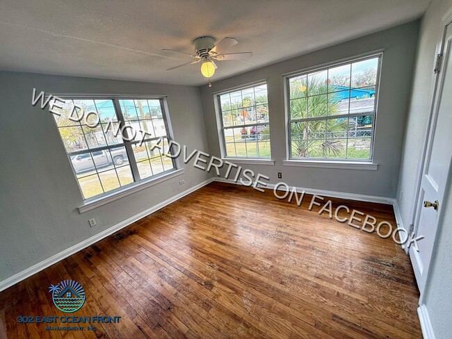 Building Photo - Beautiful 3 Bedroom 1 Bathroom now availab...