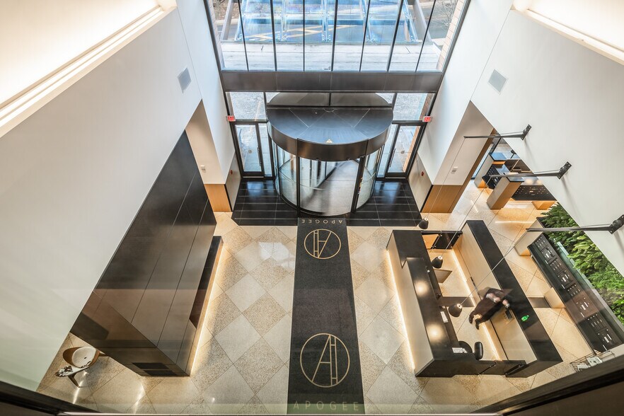 Lobby - 250 Gorge Rd