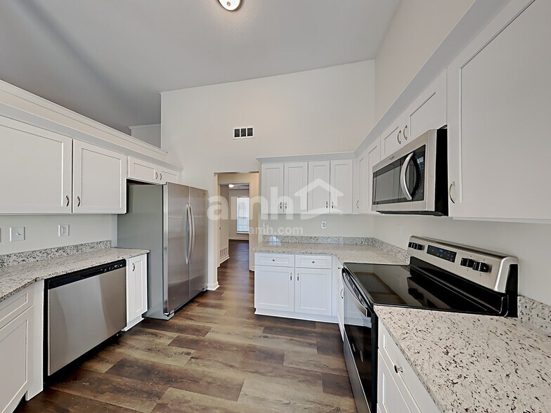 Building Photo - 2383 Bethany Dr