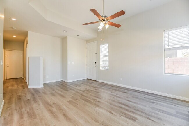 Building Photo - 328 Sweet Sugar Pine Dr