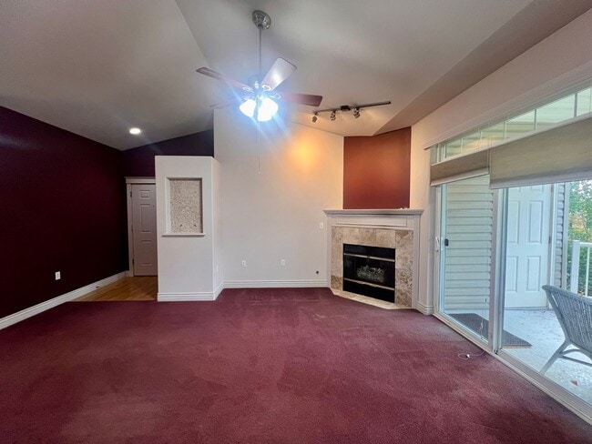 Building Photo - Cozy 2Bd 2Ba El Dorado Condo in Bellingham...