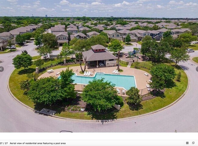 Building Photo - 13400 Briarwick Dr