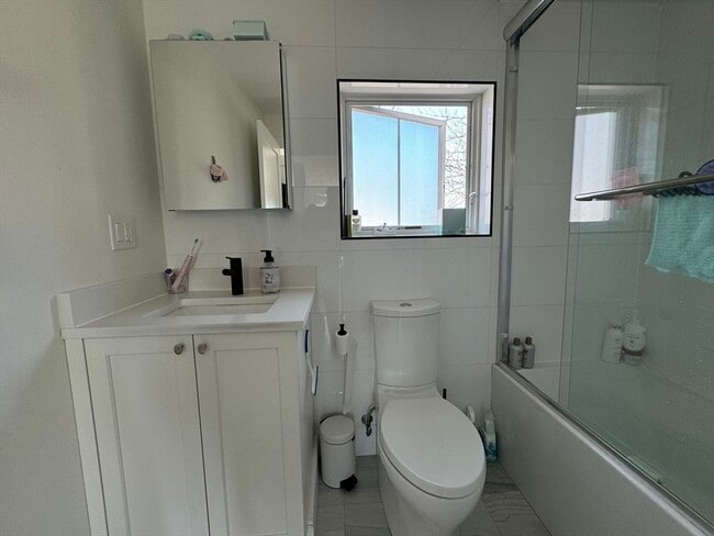 Building Photo - 12 Reedsdale St