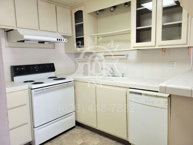 Building Photo - Beautiful 1 Bedroom Pasadena Apartment in Great Location