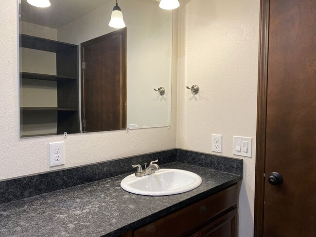 Building Photo - Second-Level Living