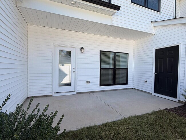 Building Photo - 1 N Lenny Dr