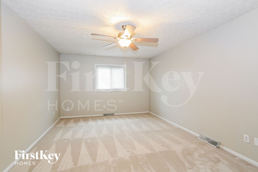 Building Photo - 2049 Stowbridge Rd