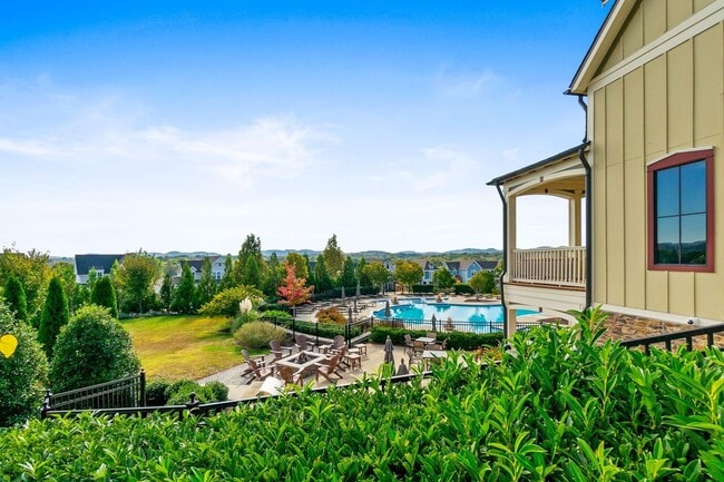 Building Photo - Now available in the highly desirable Lockwood Glen community in Franklin