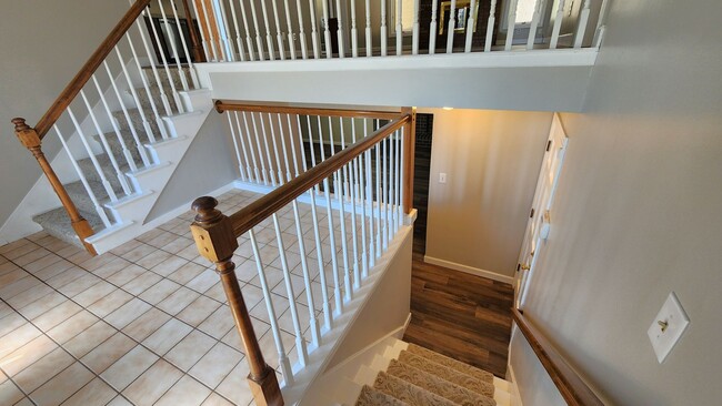 Building Photo - Lake Sherwood Executive 4BR, 3BTH home in Washburn Rural Schools!