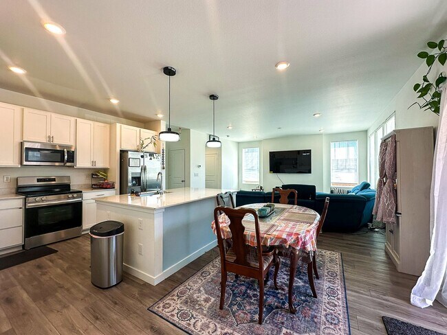 Building Photo - 9049 Bondcliff Ln