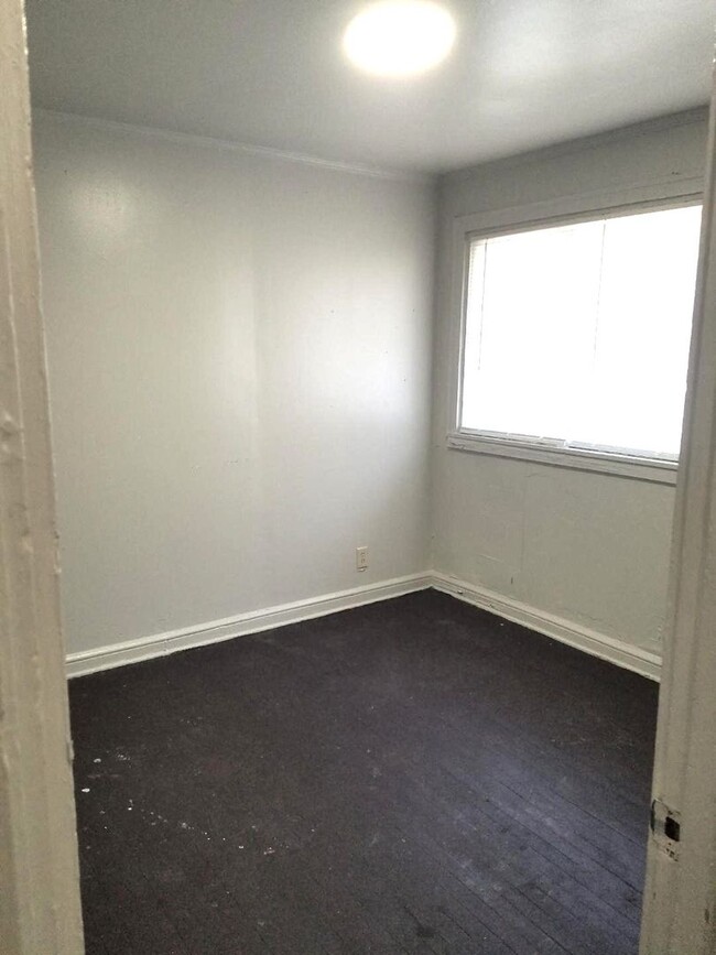 Building Photo - Affordable Two Bedroom Apt Available for R...