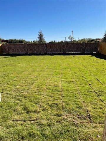 Building Photo - 2306 Dahlia Way