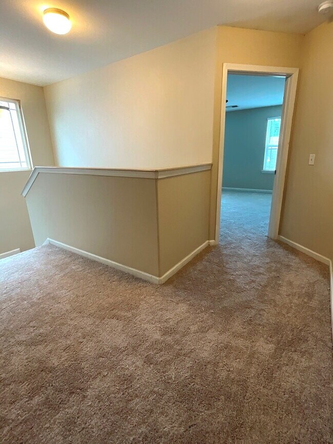 Building Photo - Great Amenities