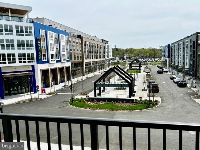 Building Photo - 1 Culvert Dr