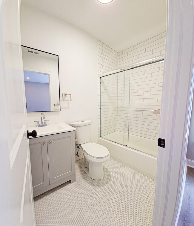 Building Photo - 4630 Umbria St