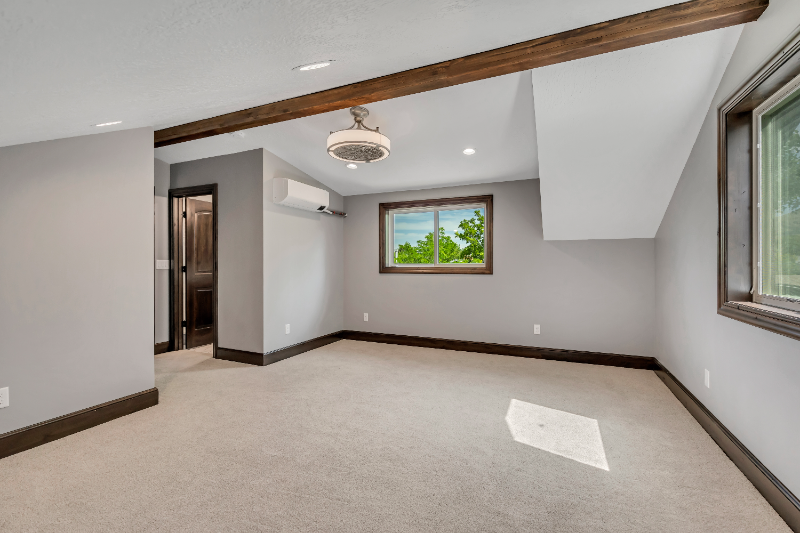 Building Photo - 2435 E Lambourne Ave
