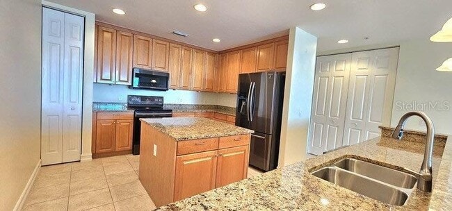 Building Photo - 89 Vivante Blvd