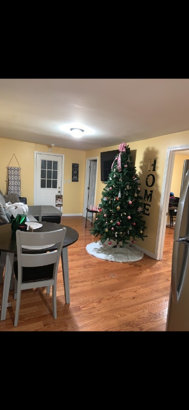 Building Photo - 18 High St