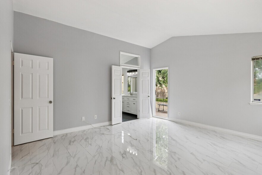 Building Photo - 7480 Addison Rd