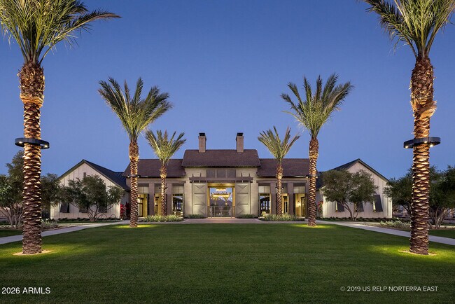 Building Photo - 2024 W Andalusian Trail