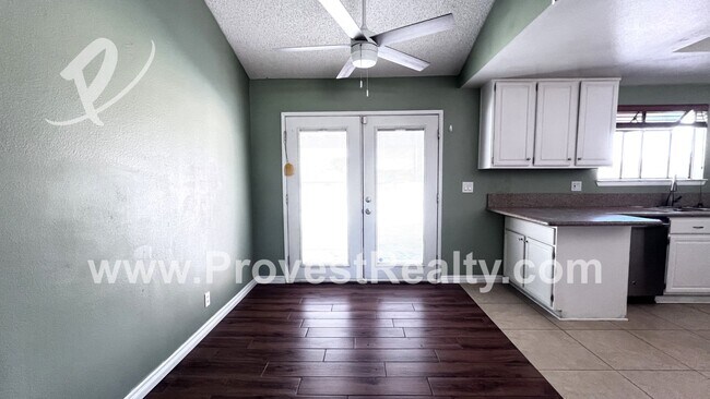 Building Photo - 2 Bed, 2 Bath Victorville Home!!!