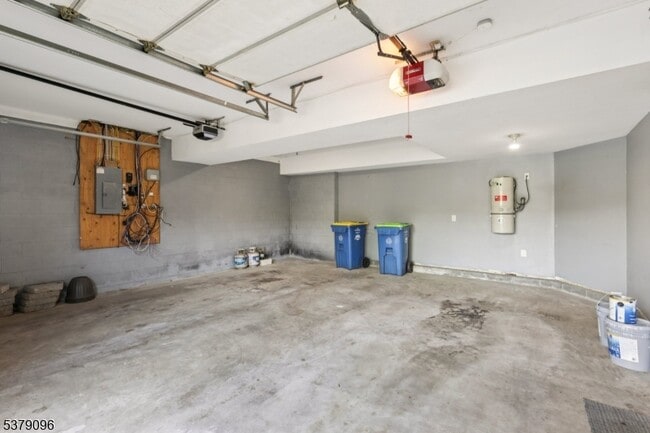 Building Photo - 91 Mountain Blvd