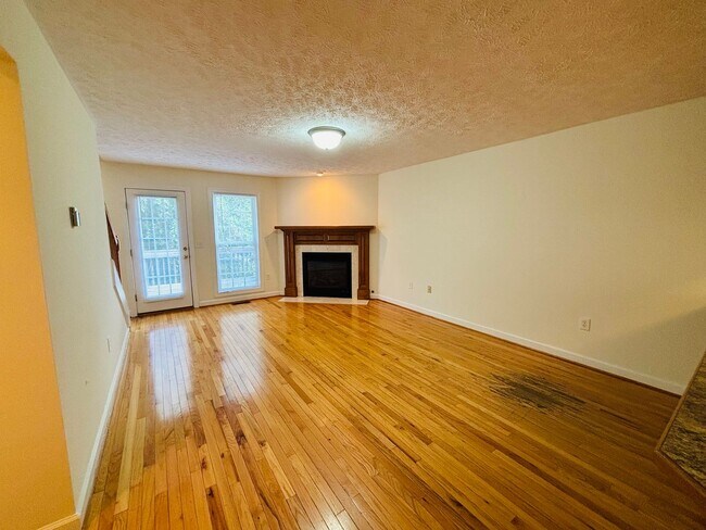 Building Photo - 1030-1060 - Elk Drive