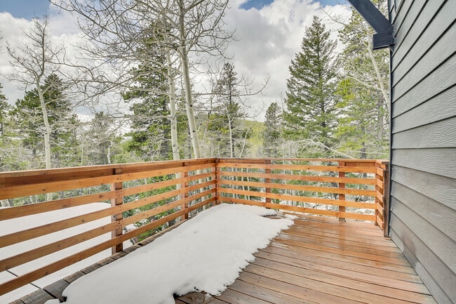 Building Photo - 45 Lodgepole Dr