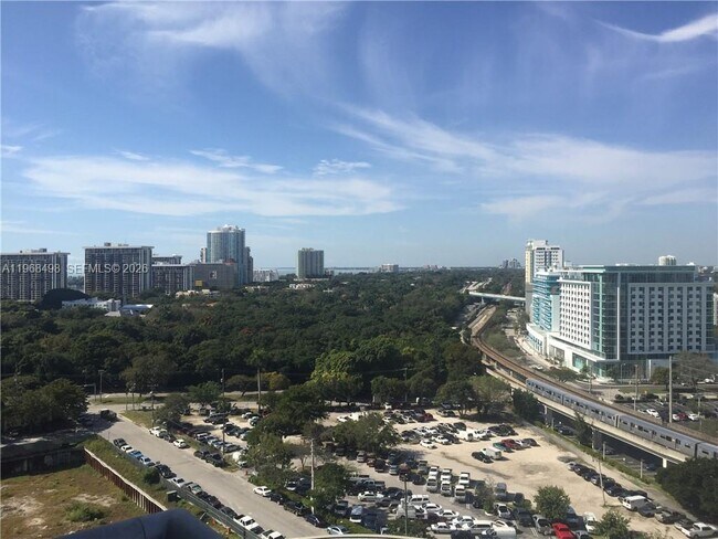 Building Photo - 60 SW 13th St