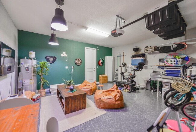 Building Photo - 4735 Eucalyptus Dr