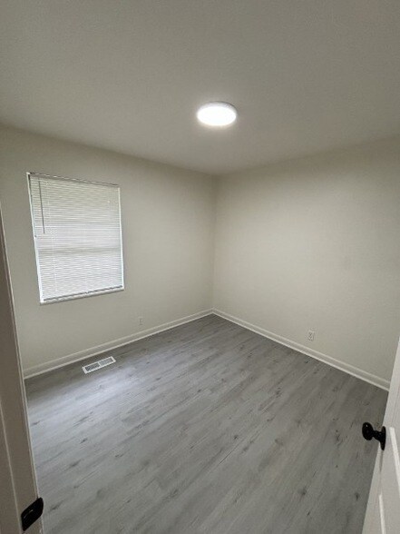 Building Photo - 3221 New Towne Rd