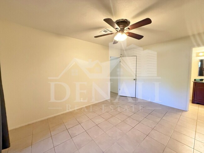 Building Photo - 93 N Cooper Rd