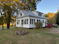 Building Photo - 619 Riverside Dr