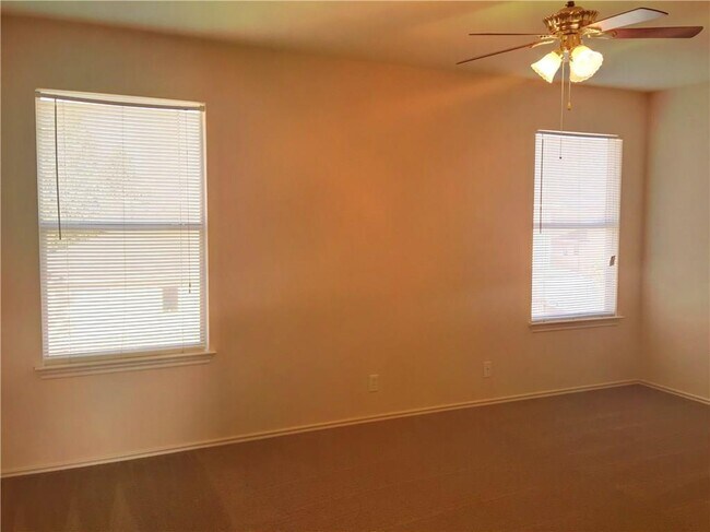 Building Photo - 109 Musselman Ct