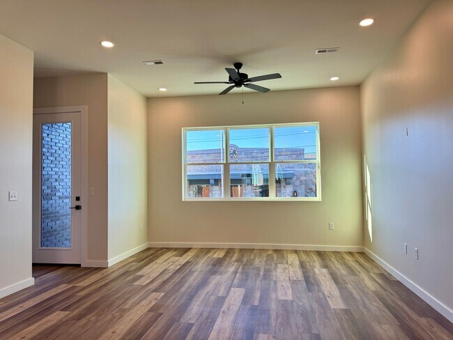 Building Photo - 1857 Zeta Way