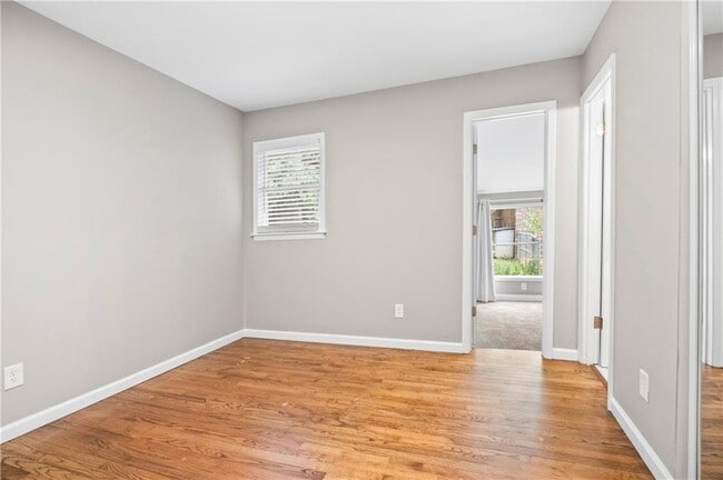 Building Photo - 2179 Beech Valley Dr