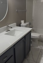 Building Photo - 4293 Parkview Ct