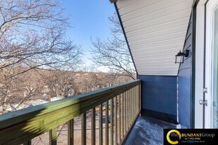 Building Photo - 48 Caldwell Rd