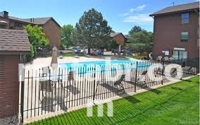 Building Photo - Spacious Snowbird Condo in Lakewood for Re...