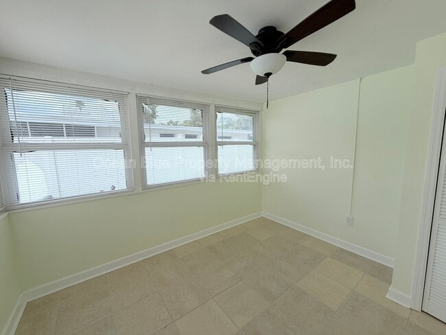Building Photo - 1000 Bay Pine Blvd