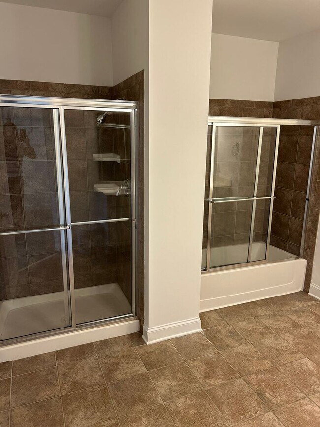 Building Photo - One of Kind-Top Floor Unit!