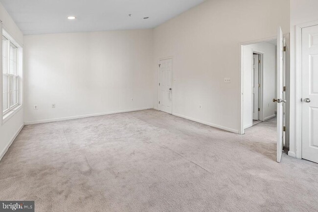 Building Photo - 8810 Great Gorge Way