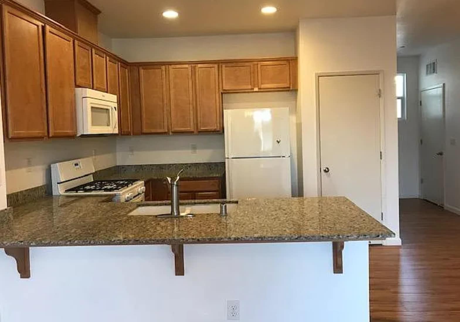 Building Photo - 209 Elworthy Ranch Cir